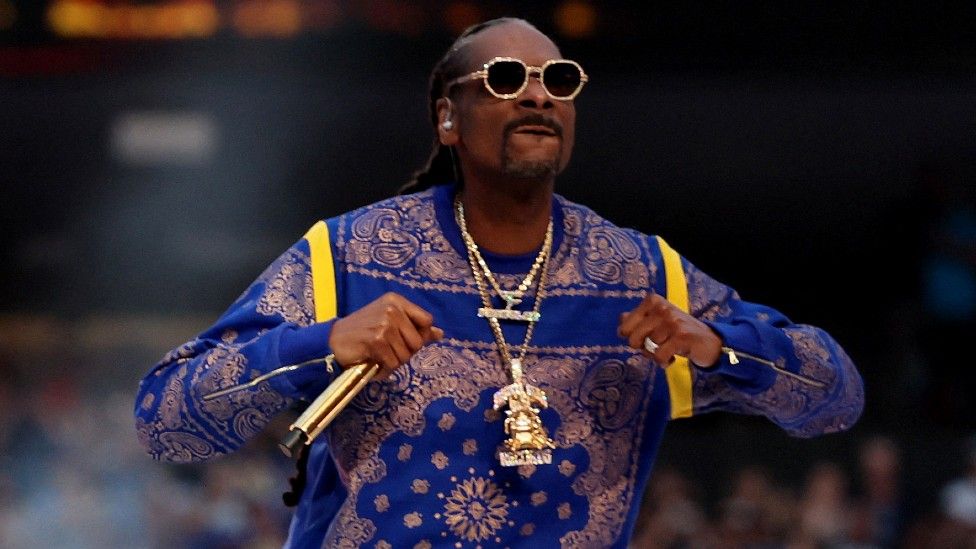 Vince Staples diz que não há um rapper vivo que seja maior que Snoop Dogg